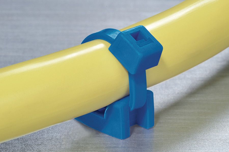 Befestigungssockel Kst sw 8mm Ø6,5mm 25x14,5x12mm PA schraub/niet -40-105°C