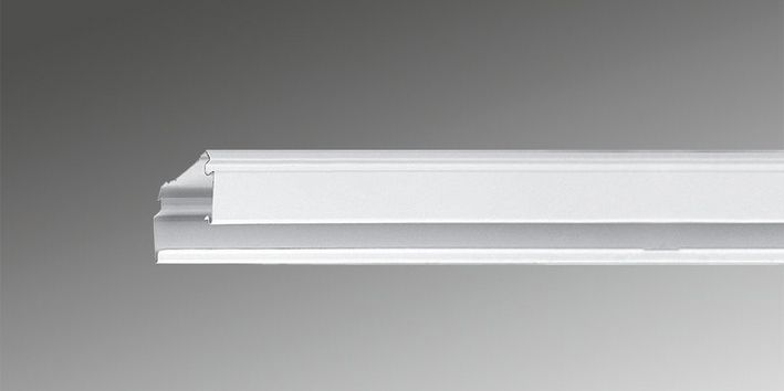 Tragschiene Lichtband 58W 5x2,5qmm IP64 ws 3-längig Mit Kabelrinne L=4605mm