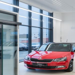 Tragschiene Lichtband 58W 7x2,5qmm IP64 ws 2-längig f.Kabelrinne Mit Kabelrinne