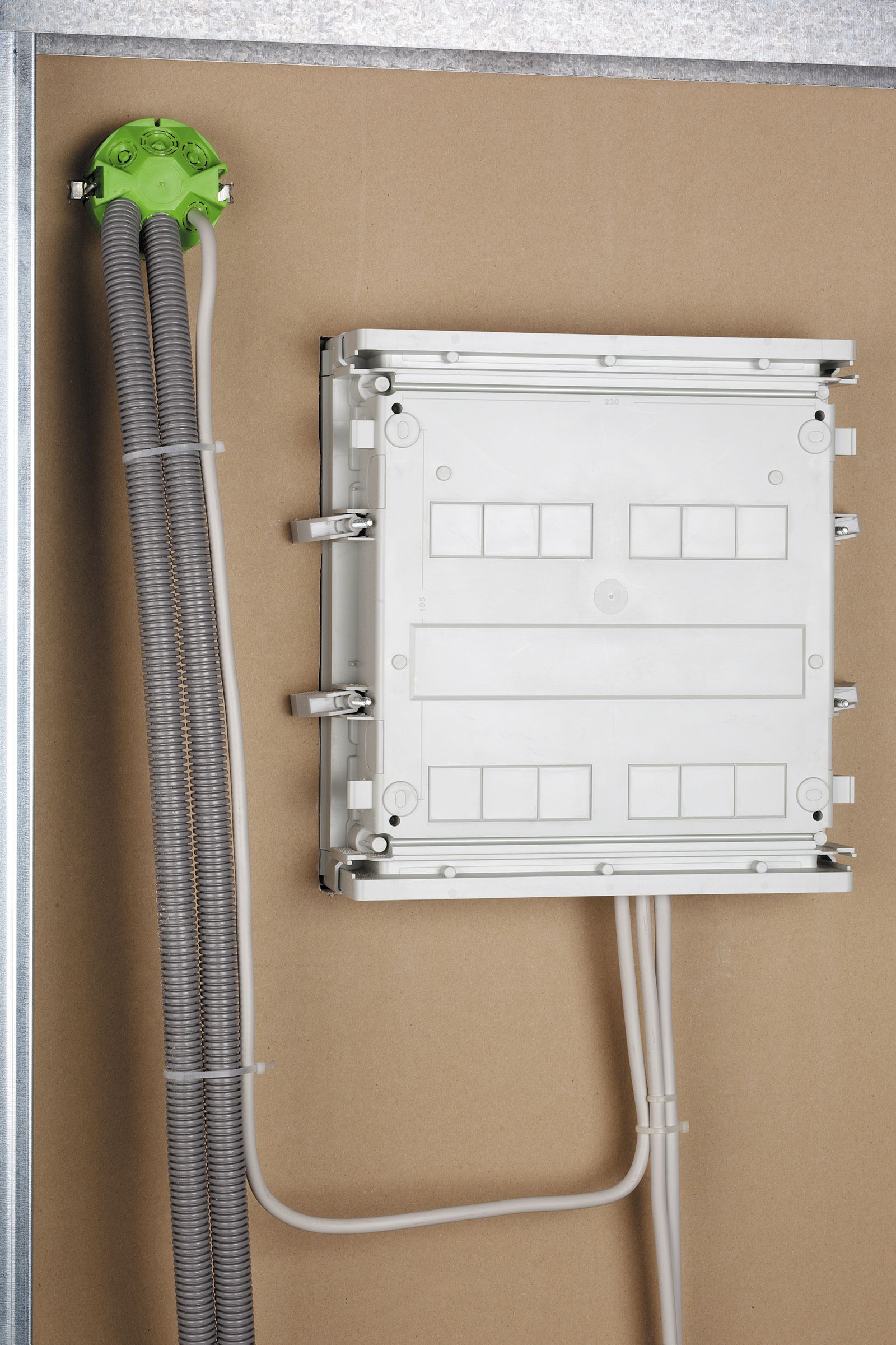 Hohlwanddose Ø68x65mm Kst rnd IP30