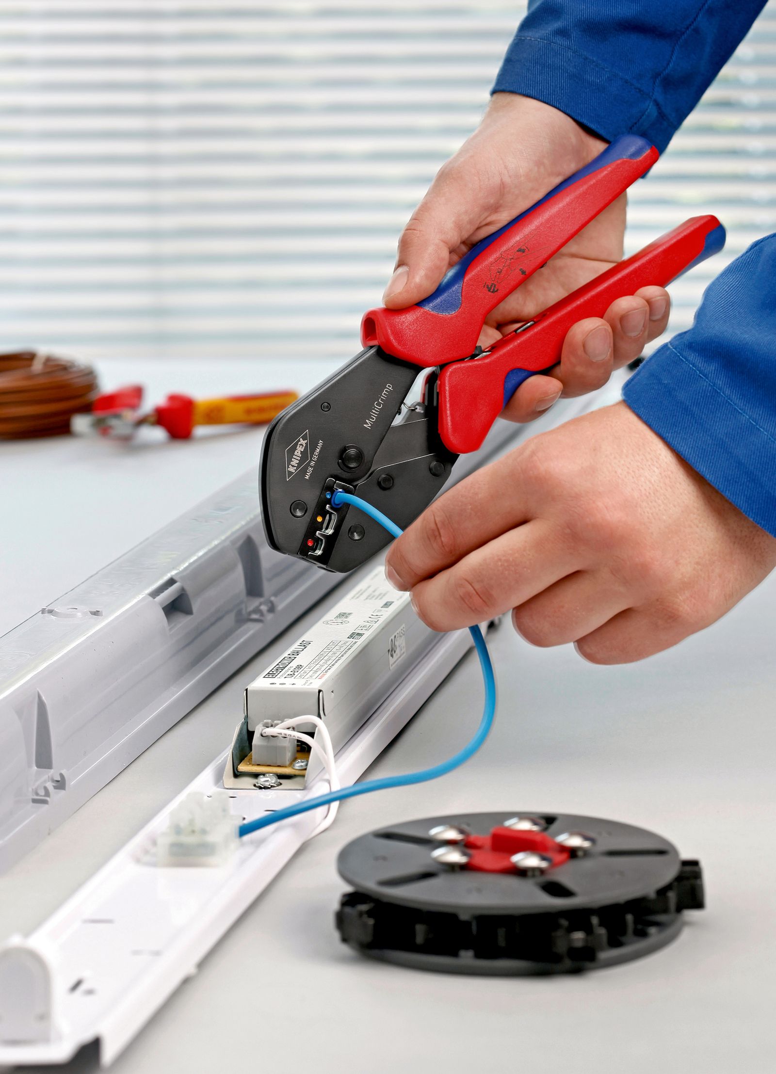 Kerbzange mech 250mm versch.Eins 0,5-6qmm AWG10-20