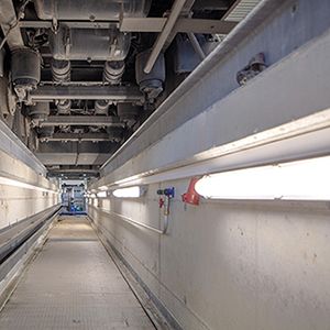 LED-Wannenleuchte 31W 4000K 3921lm gr Konv Dimmung DALI IP65 1300x105x117mm