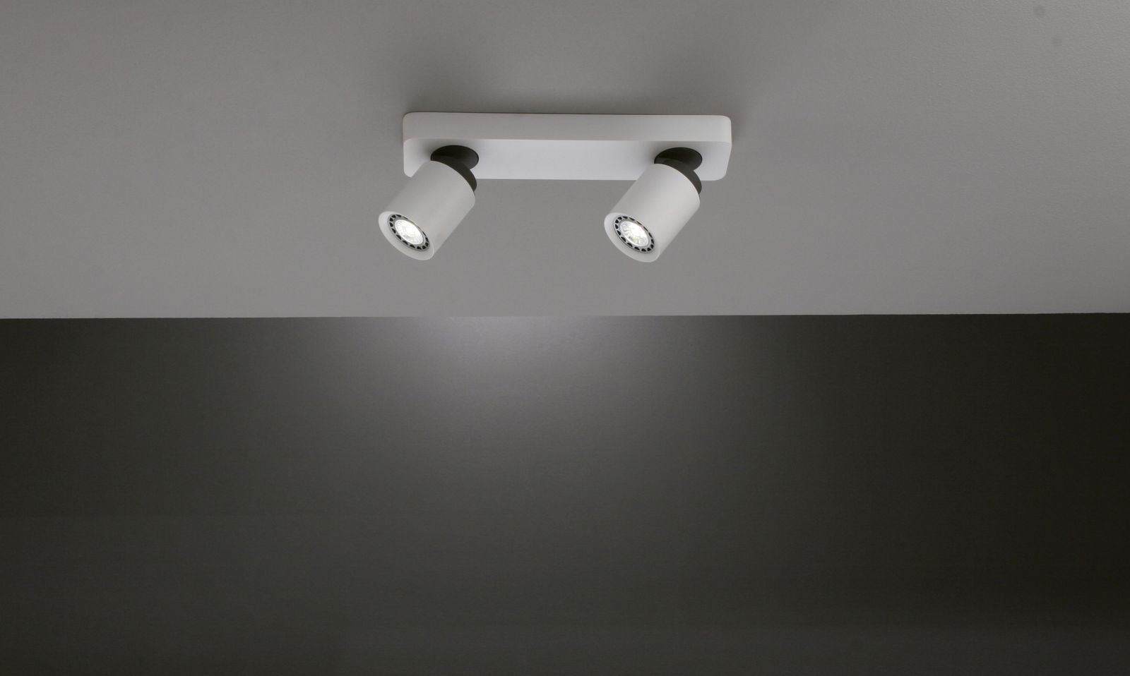 LED-Anbauleuchte 7W sw/ws IP20 GU10 320x60x135mm