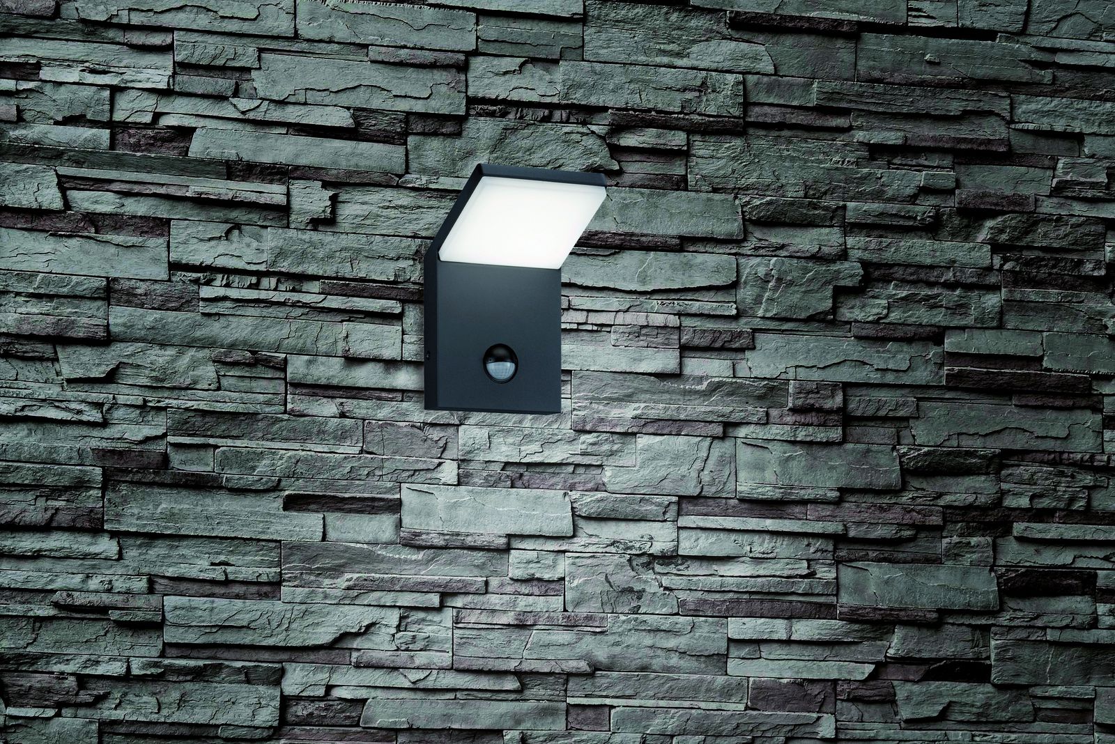 LED-Sensorleuchte PEARL 8W 3000K 900lm anth Konv IP54 BWM 100x105x160mm