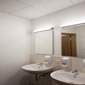 LED-Möbelleuchte 18W 4000K 2187lm alu Konv IP44 1160x47x82mm