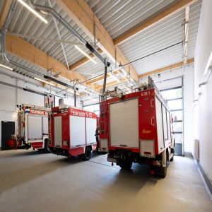 LED-Geräteträger 37W 4000K 6074lm 1LED Konv elektr.Trafo IP64 ws 55x1535x67mm