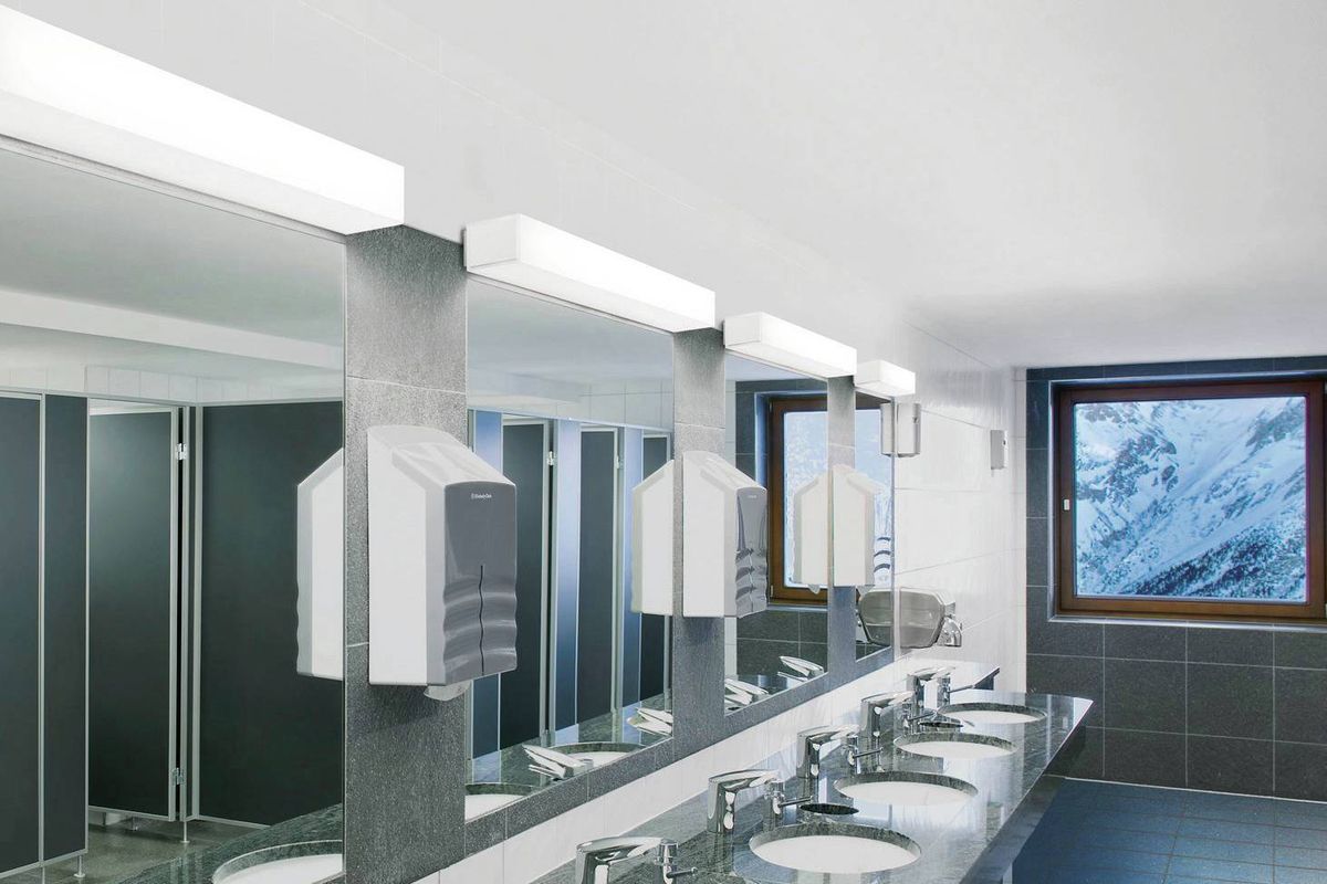 LED-Spiegelleuchte 8W 3000K 950lm ws Konv IP40 600x54x85mm