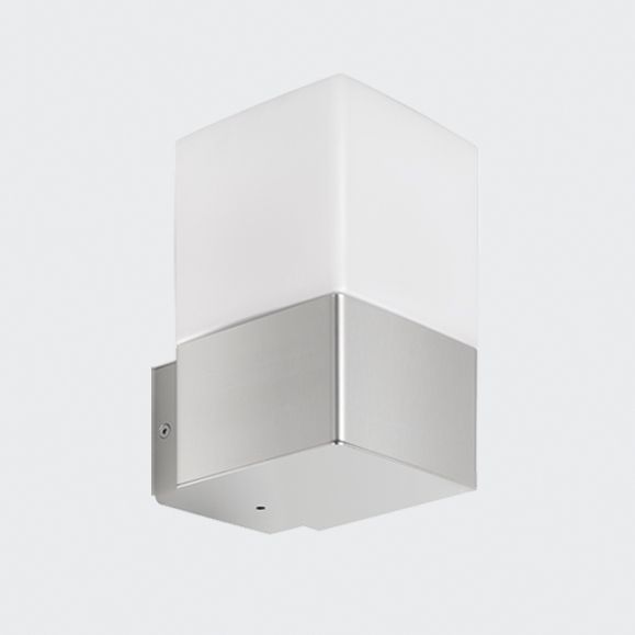 Wandanbauleuchte 100W HV edst IP44 E27 145x120x205mm