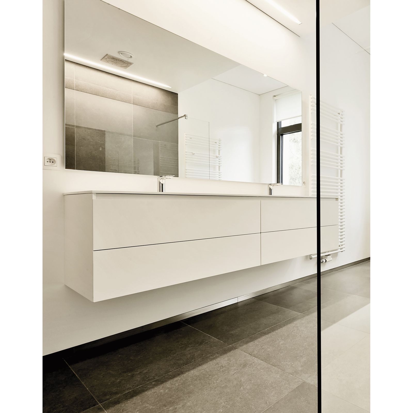 Spiegel-Heizelement IP00 400W Alu 1stuf 220-240V 900x600x38mm