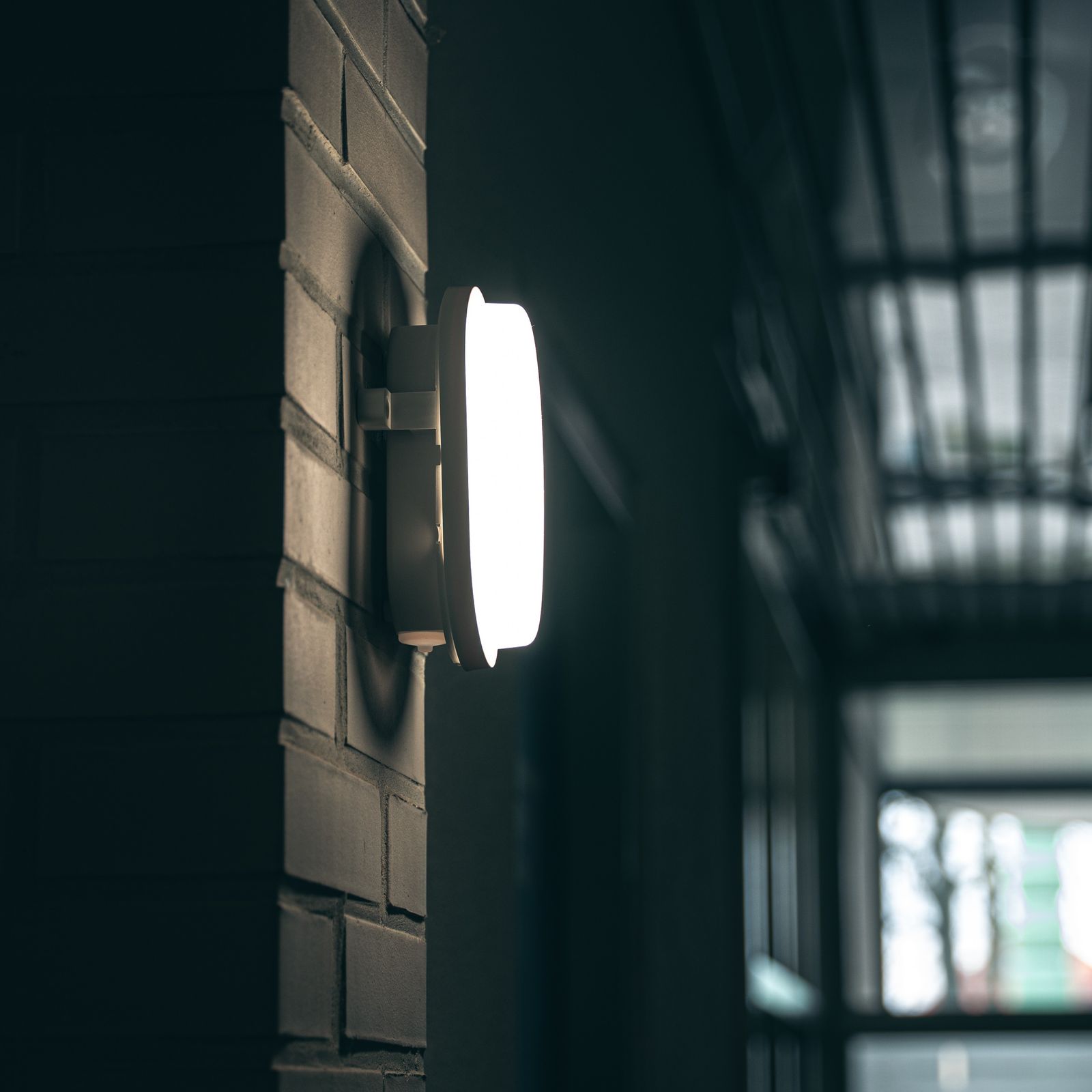 LED-Ovalanbauleuchte 4-9W 2700-6500K ws 1000lm Konv IP65 175x129x70mm