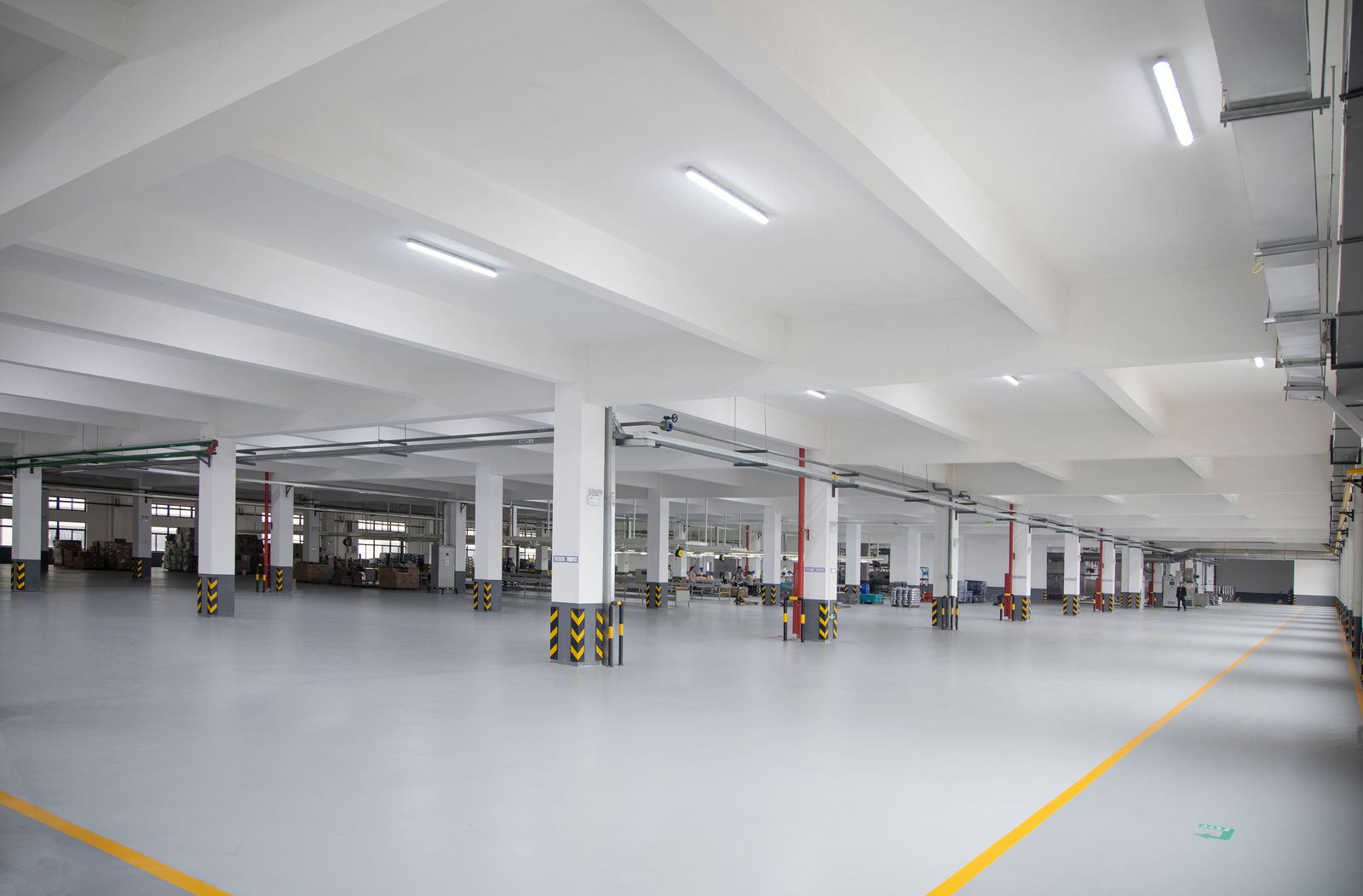 LED-Feuchtraumleuchte 21-36W 4000K Konv 5000lm gr IP65 1225x83x80mm