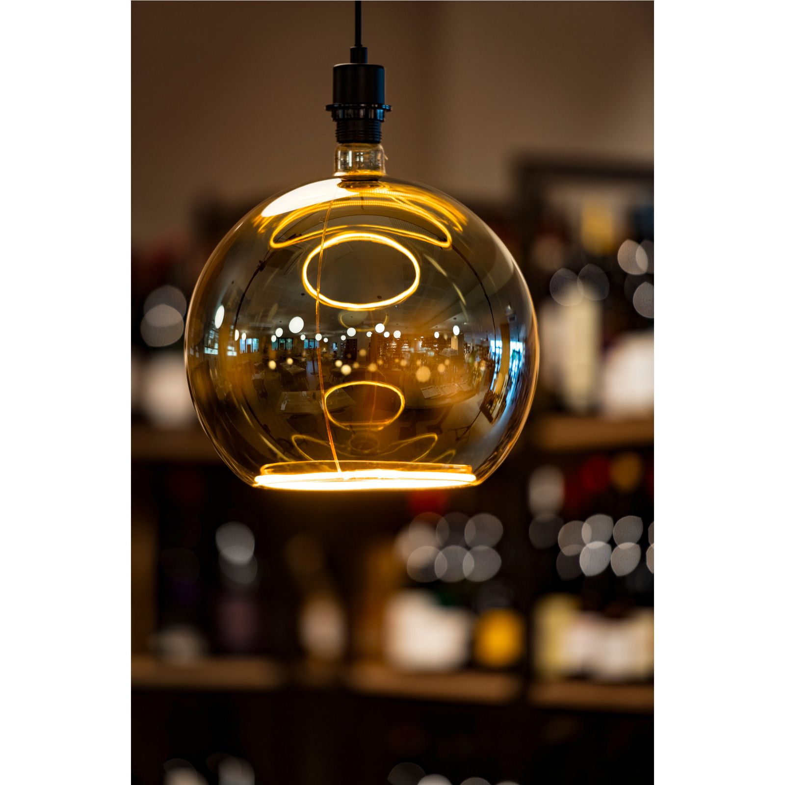 LED-Lampe E27 6W 1900K 260lm dim ws 330° mattiert dimmbar AC Ø150x185mm 220-240V