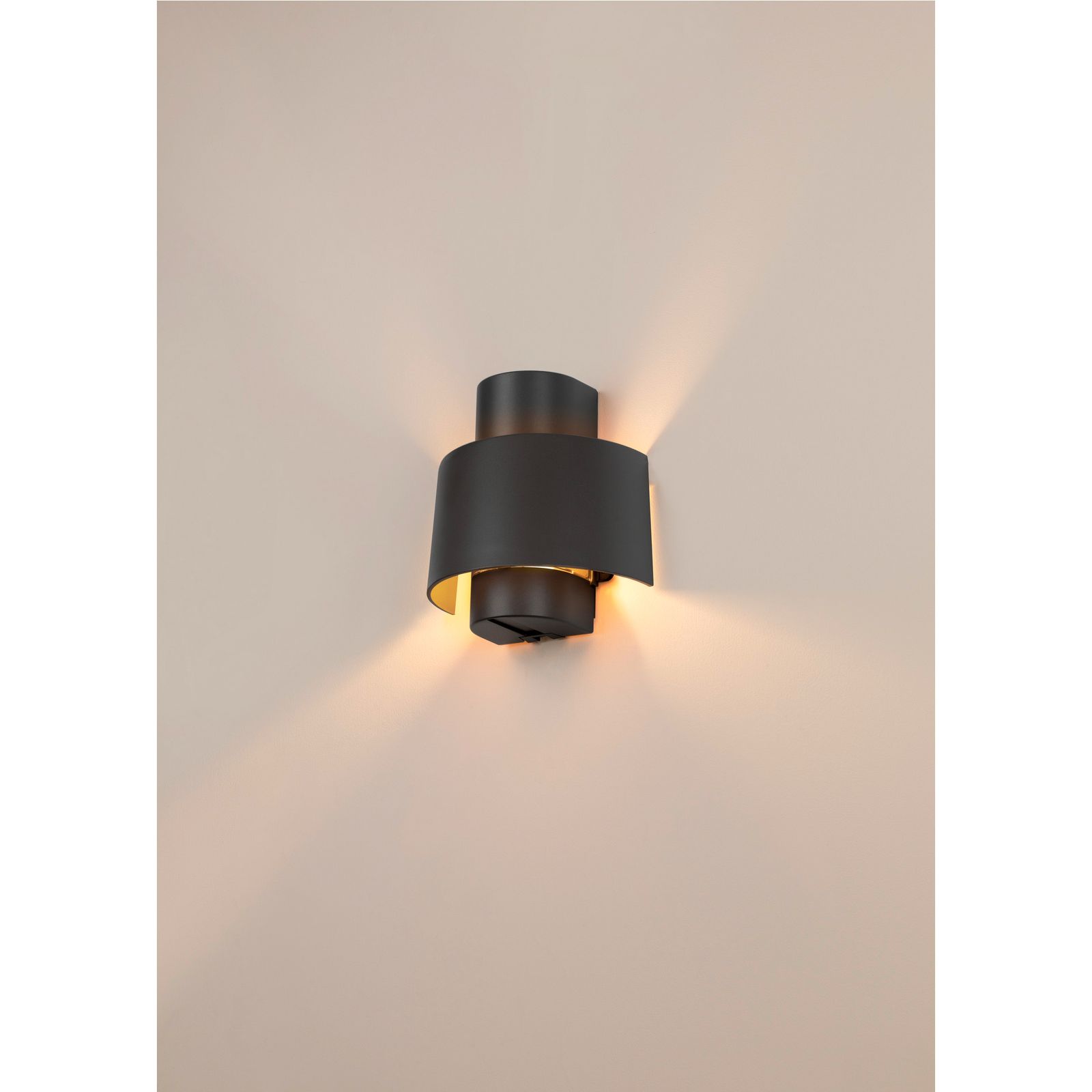 LED-Wandanbauleuchte 13W sw IP65 E27 109x218x225mm