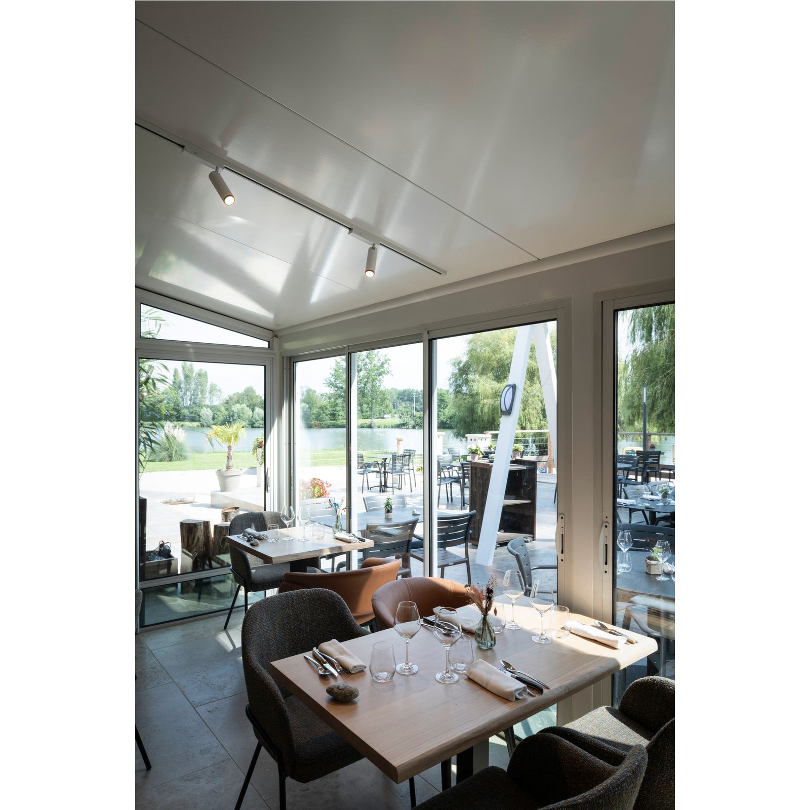 LED-Schienenstrahler 20W 3000K 1900lm Konv ws mt 1LED Alu IP20 RF:matt