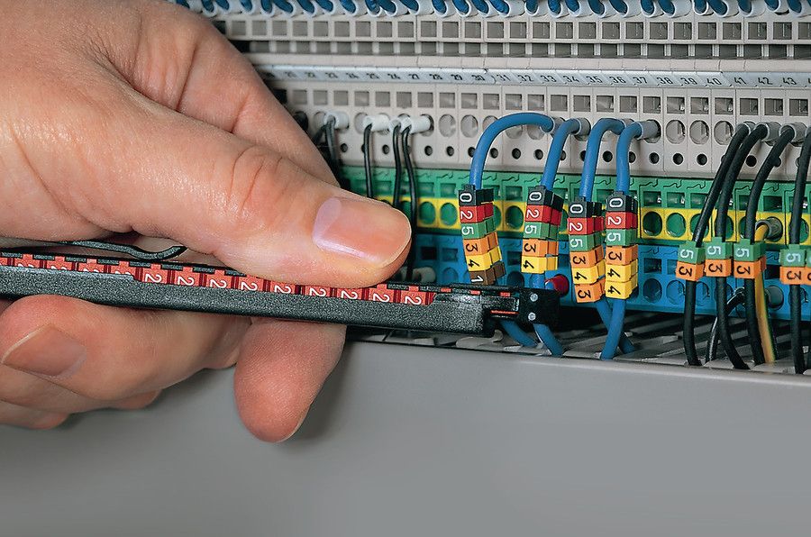 Kabelmarkierung L1-L3,N, Kabel Ø2-2,8mm Ø0,8-2,2mm Kst individuell 3x5mm rast