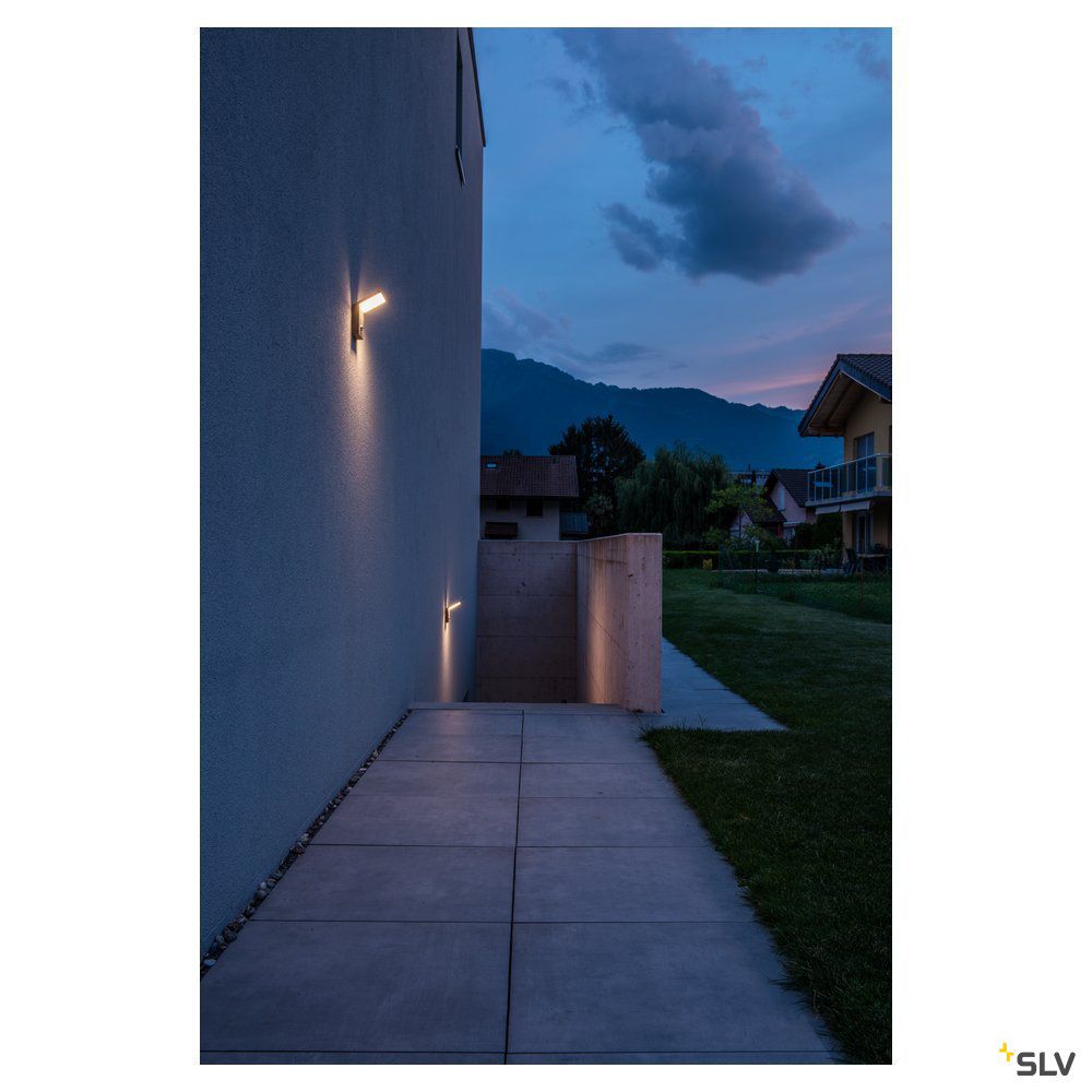 LED-Sensorleuchte 9W 3000K 740lm anth Konv IP44 BWM 100x165x110mm