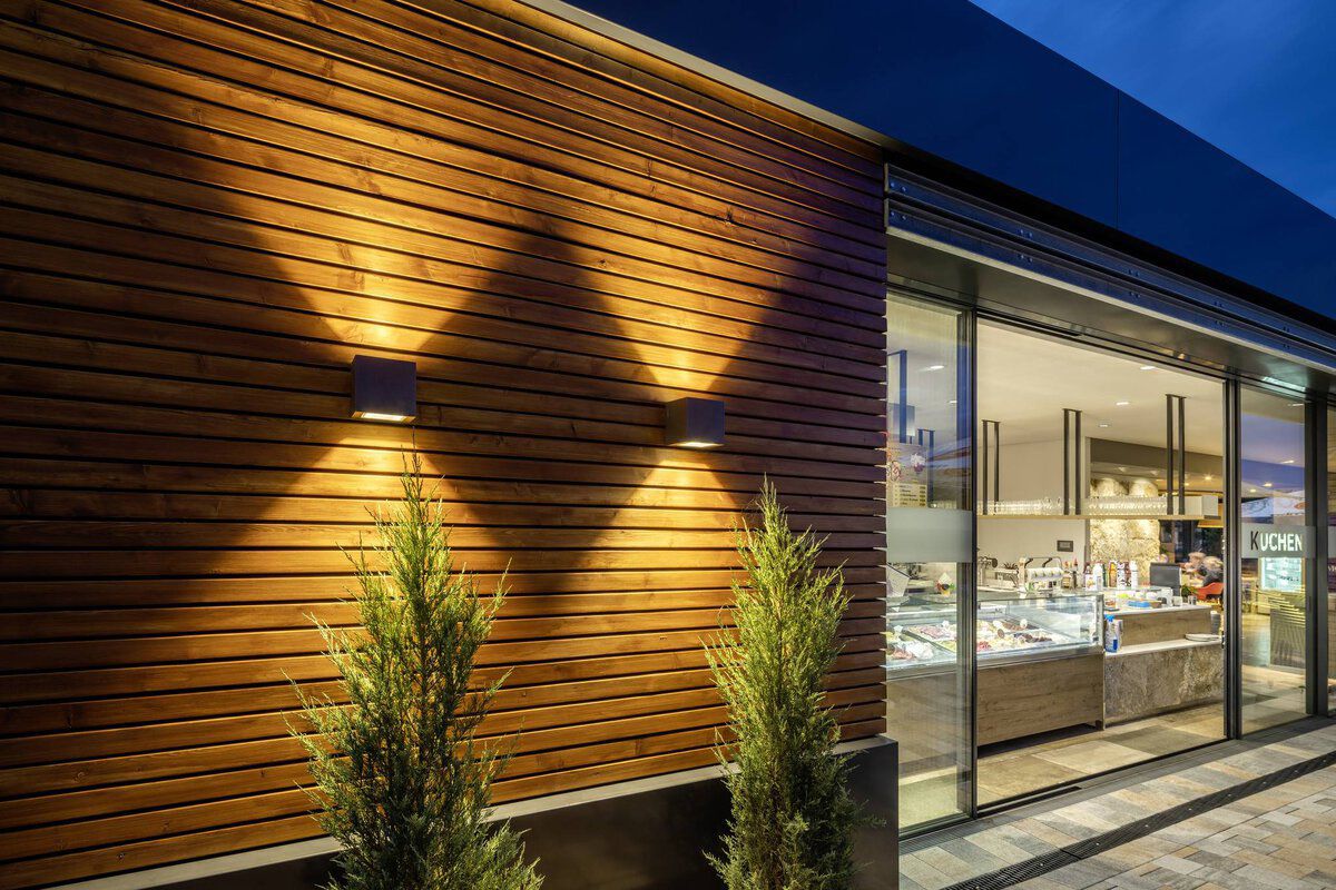 LED-Anbaustrahler 8W 3000K 550lm Konv anth mt 1LED Alu IP65 breitstrahlend