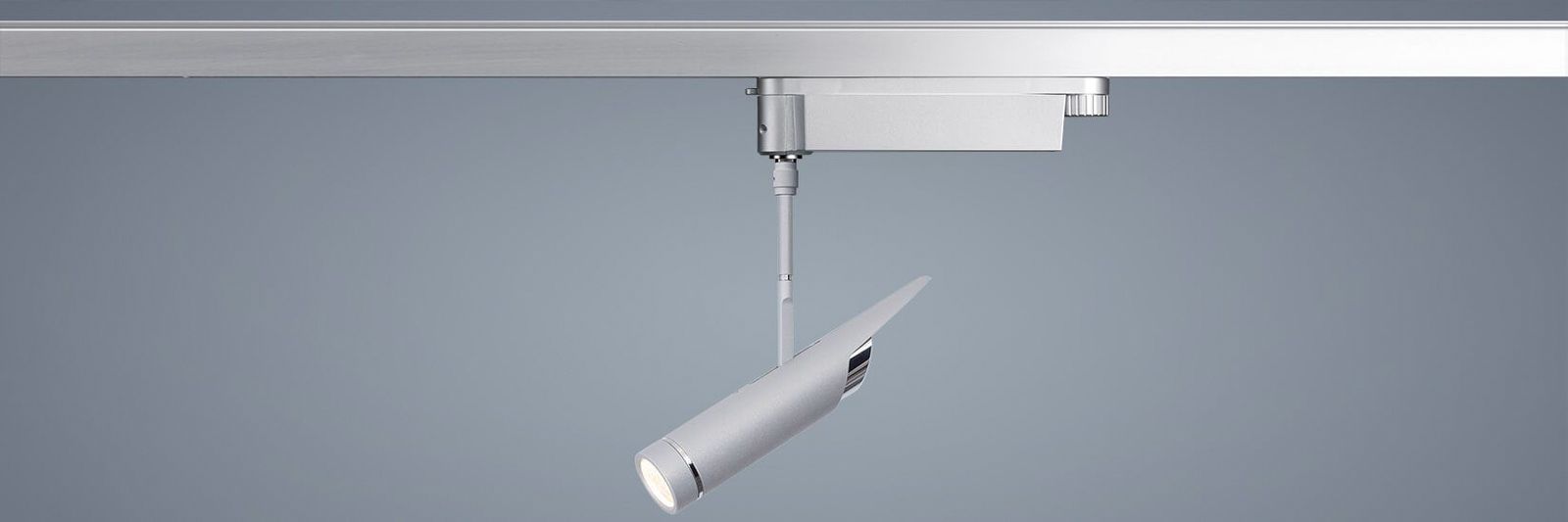 LED-Anbaustrahler 8,4W AVIATION 2700K mt 650lm Konv 1LED Alu IP20 chr NV-Adapt