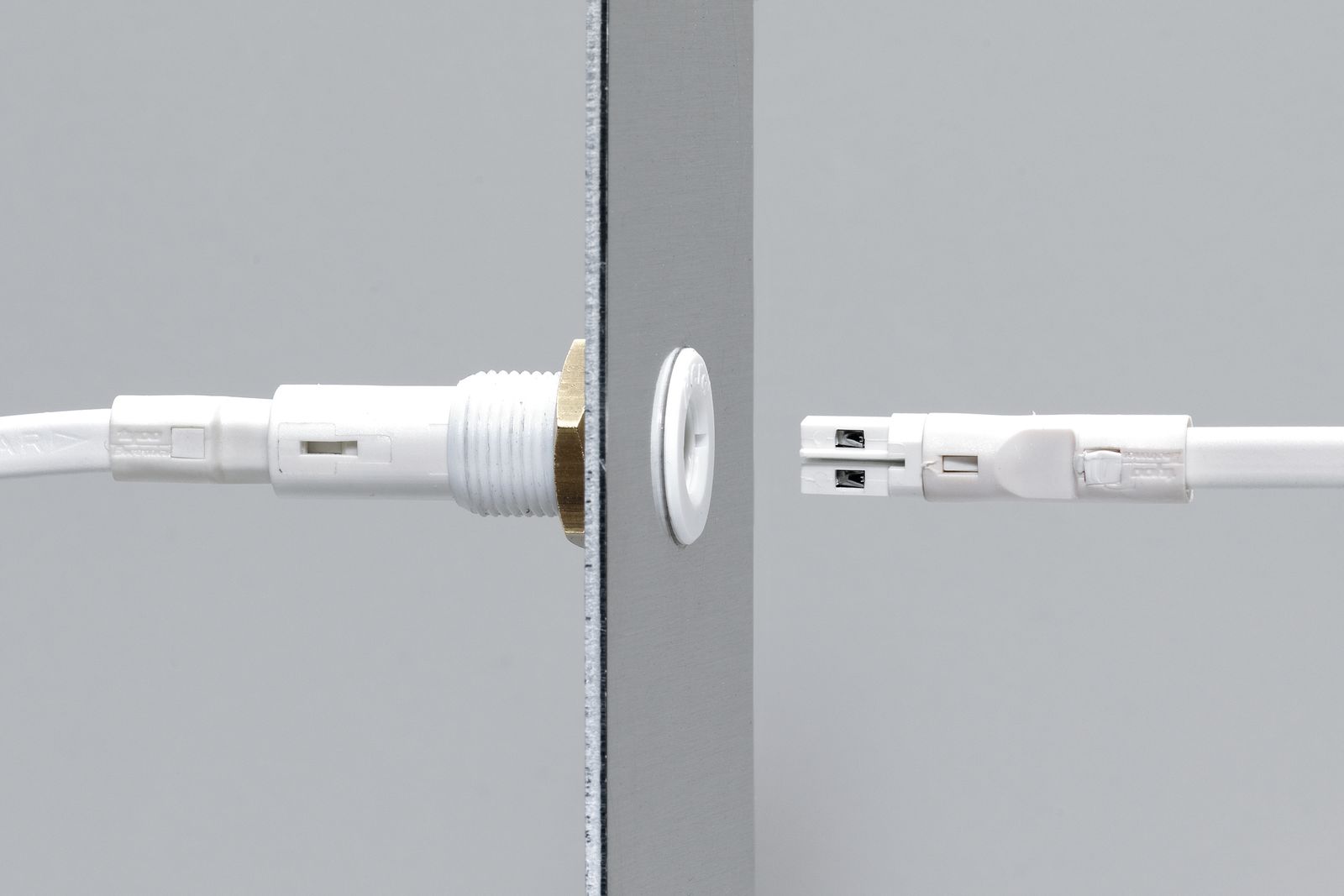 Netzanschlussleitung 2m 2x0,75qmm 2,5A ws IP20 Euro-Stecker (CEE 7/16) 70°C