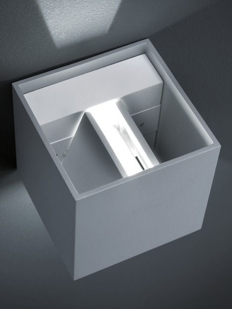 LED-Up/Down Leuchte SIRI 44 7W 3000K 390lm graphit Konv IP54 100x100x100mm