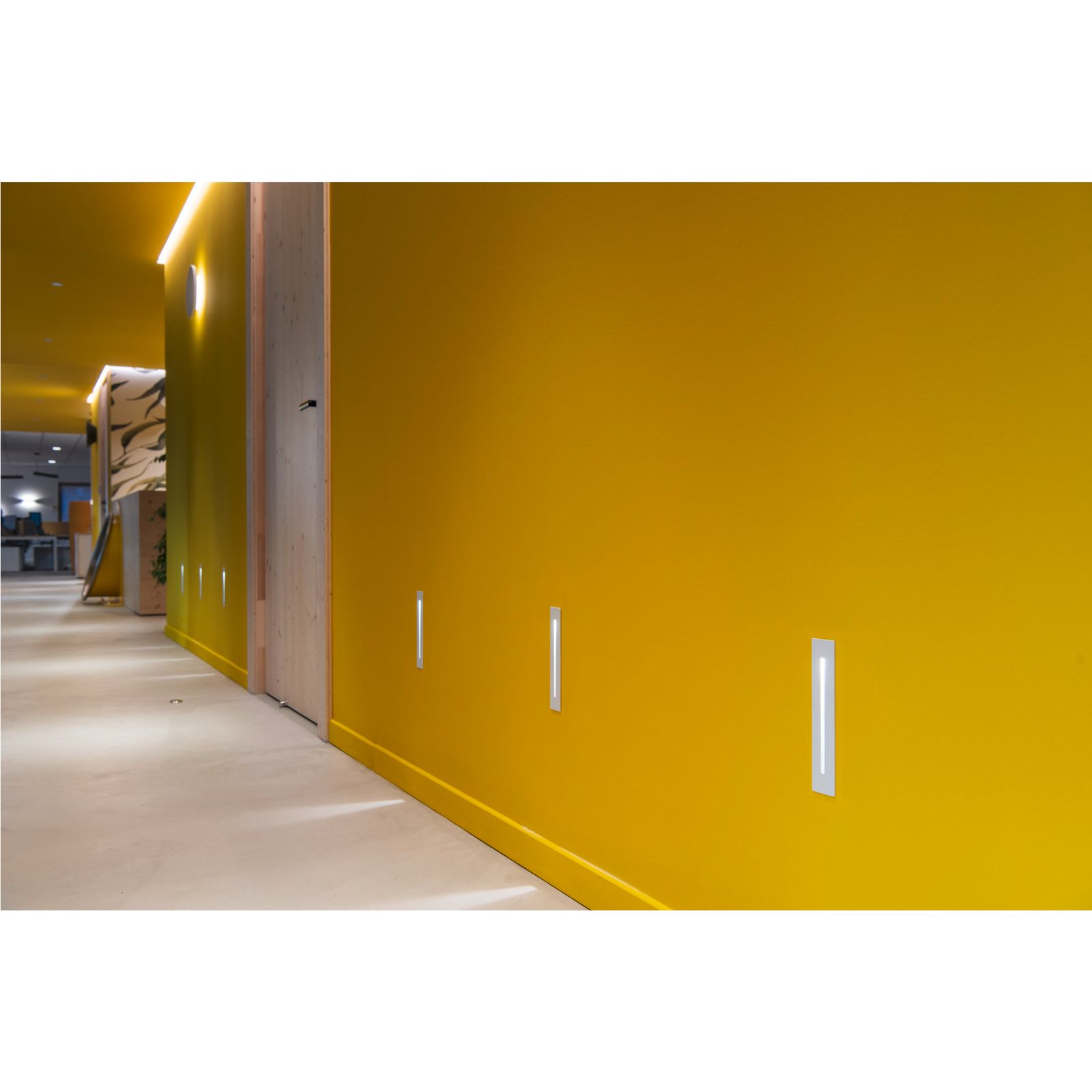 LED-Orientierungsleuchte 2W 3000K 6lm Konv IP20 1LED elektr.Trafo Lamelle m.LM