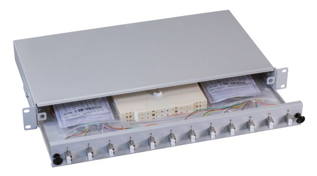 LWL-Patchpanel APC 6f LC-D 1HE OS2 m.Pigtails APC-Ausführung 19Zoll max:12f
