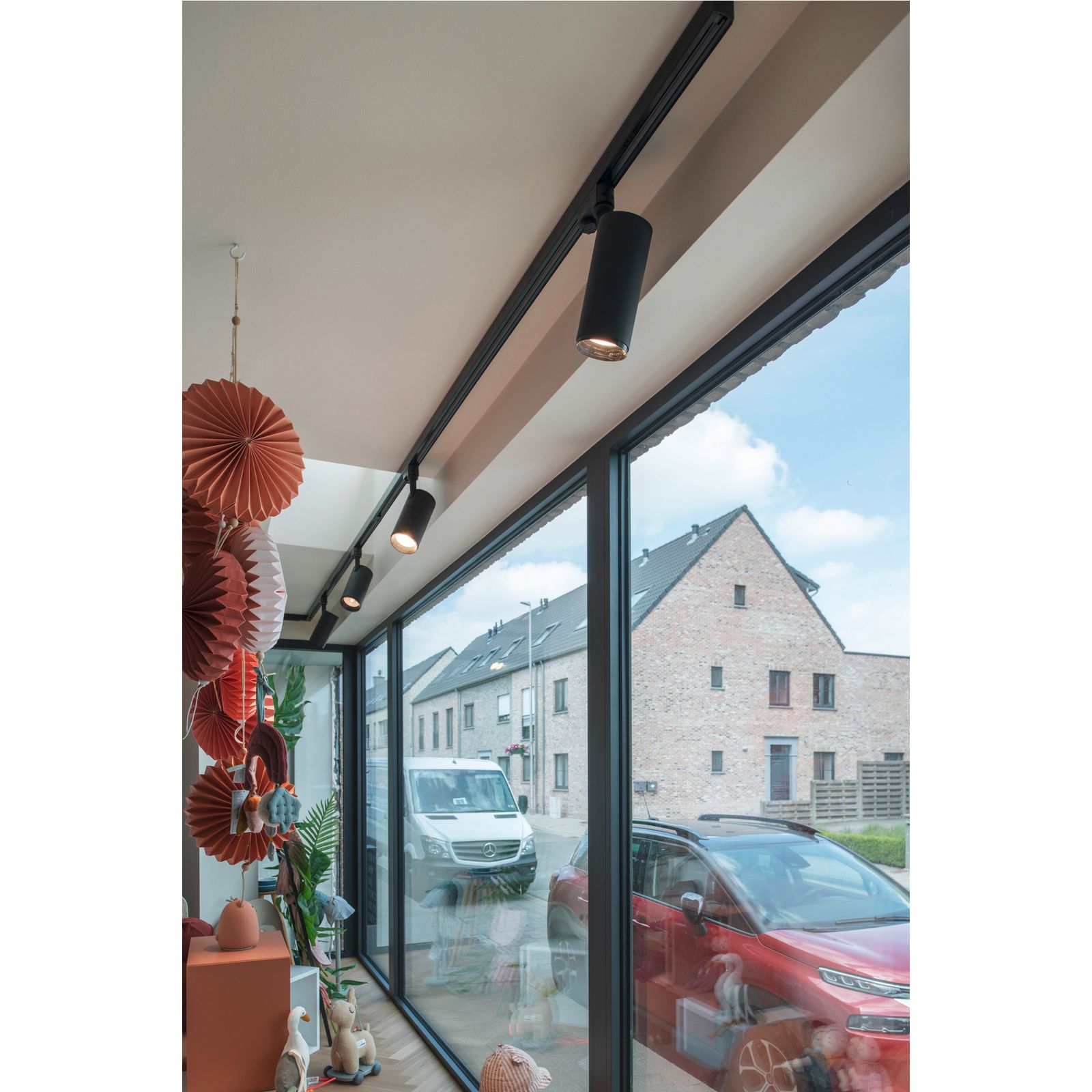 LED-Schienenstrahler 14W 3000K 1800lm Konv sw mt 1LED Alu IP20 RF:hochglänzend