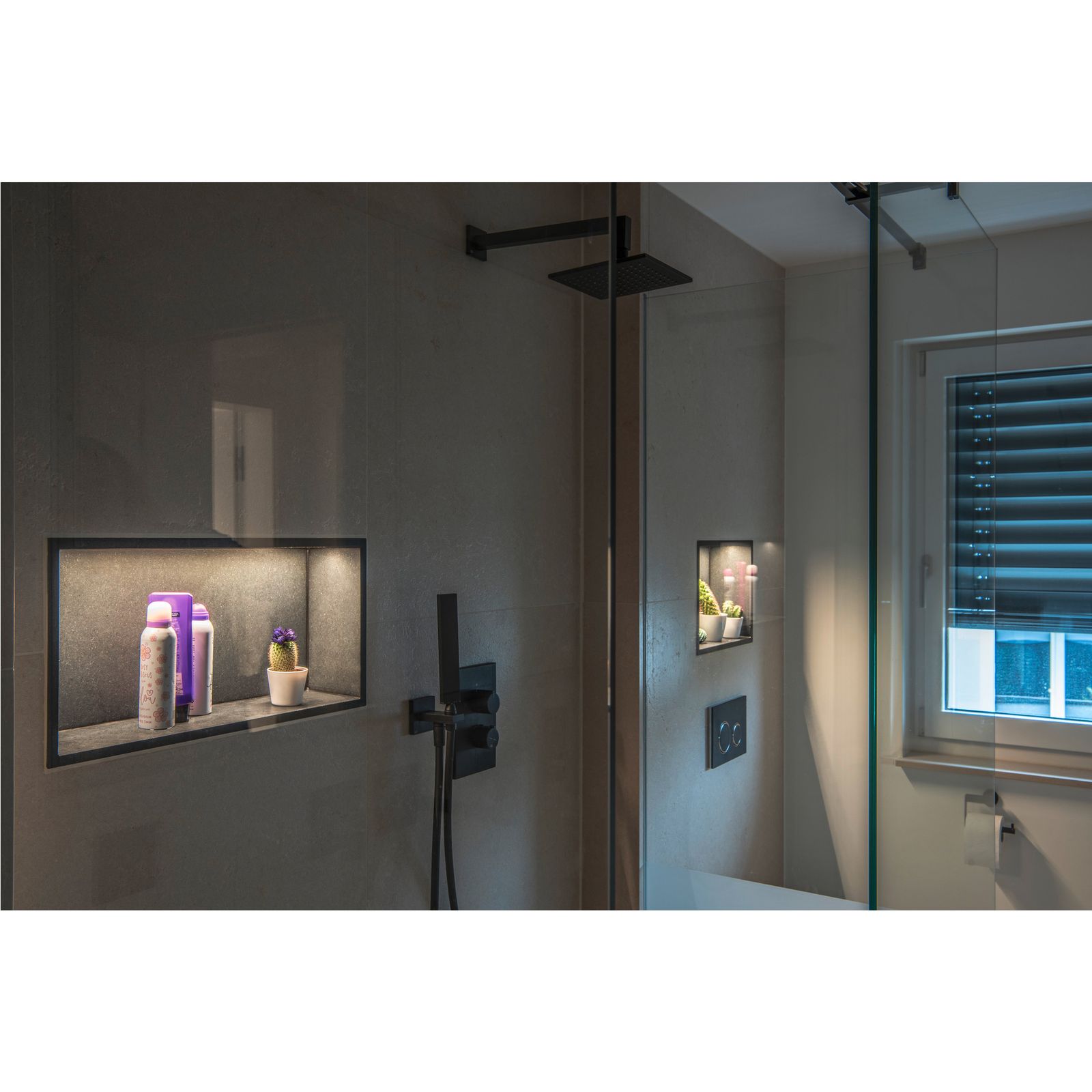 LED-Lichtband 9W/m ws 3000K 70Stk/m IP54 DC LED nicht austauschbar 5000mm 24V