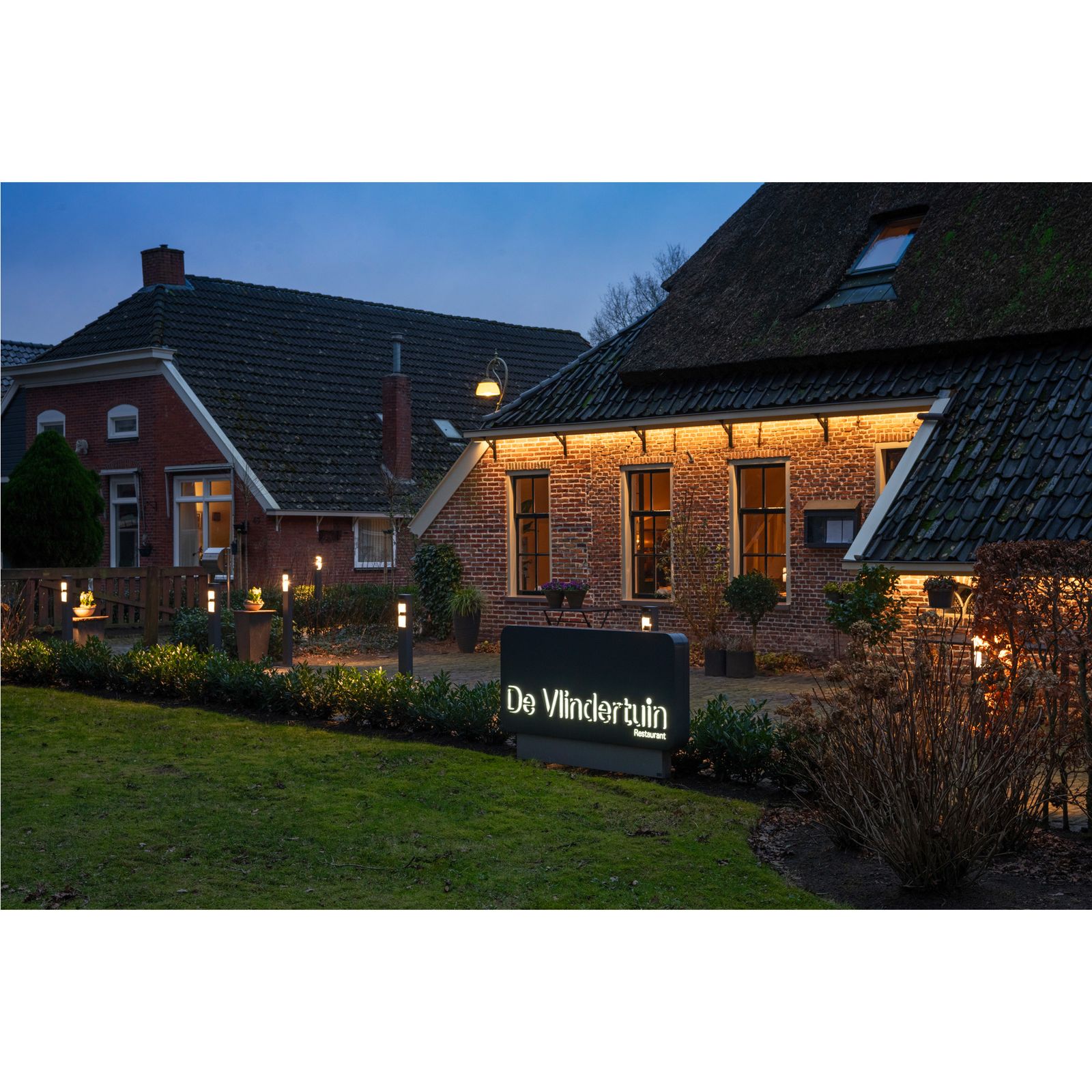 LED-Pollerleuchte 27W IP65 3000-4000K 2400lm 2LEDs anth Alu Kst_tr