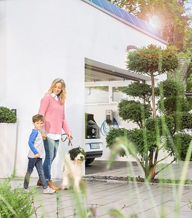 Wallbox 11kVA 3ph 1f 11kW/Ladep IP54 Kst 259x475x220mm Wandmont IK10