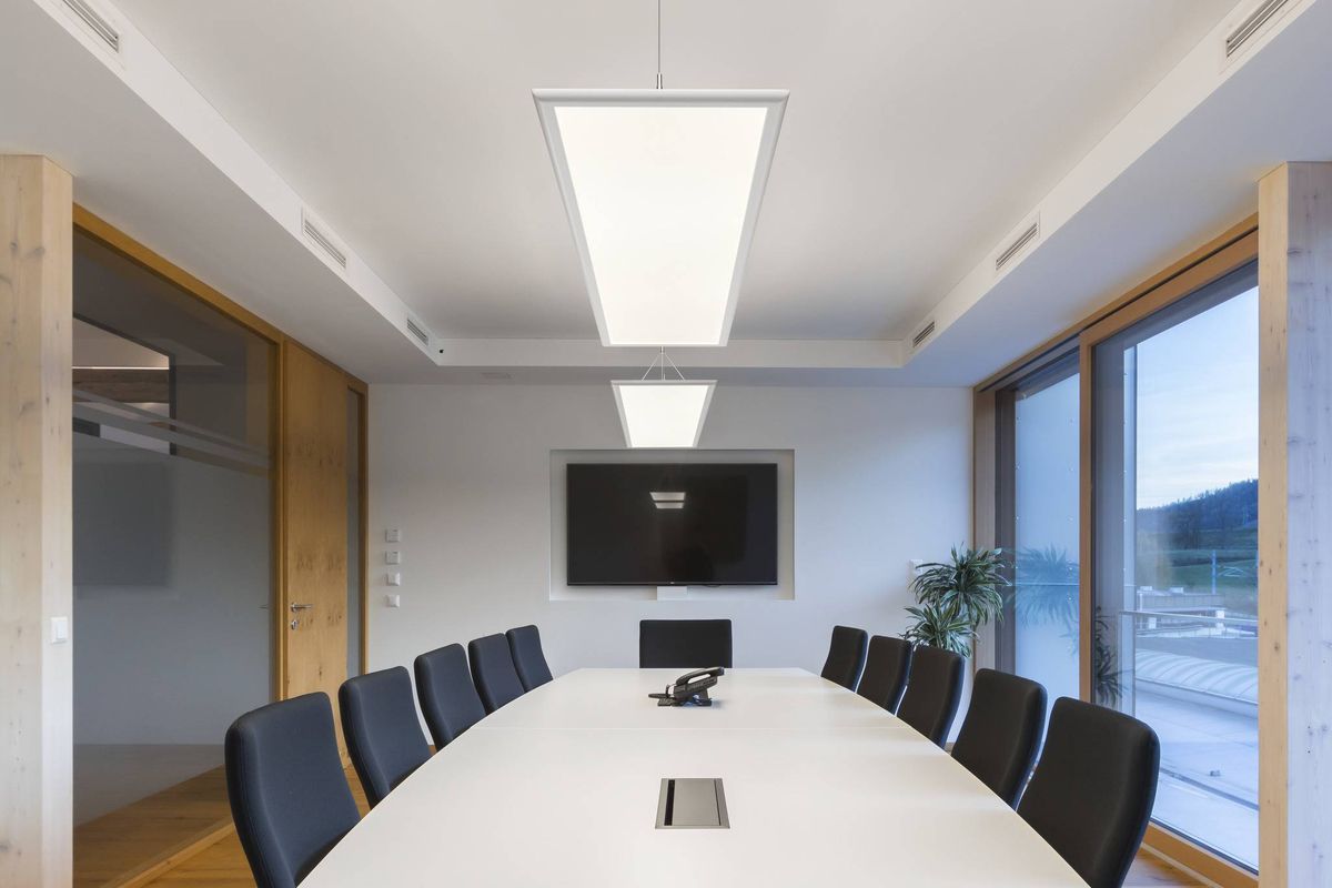 LED-Pendelleuchte 55W 4000K 6000lm Konv sym 1LED LED nicht austauschbar IP20