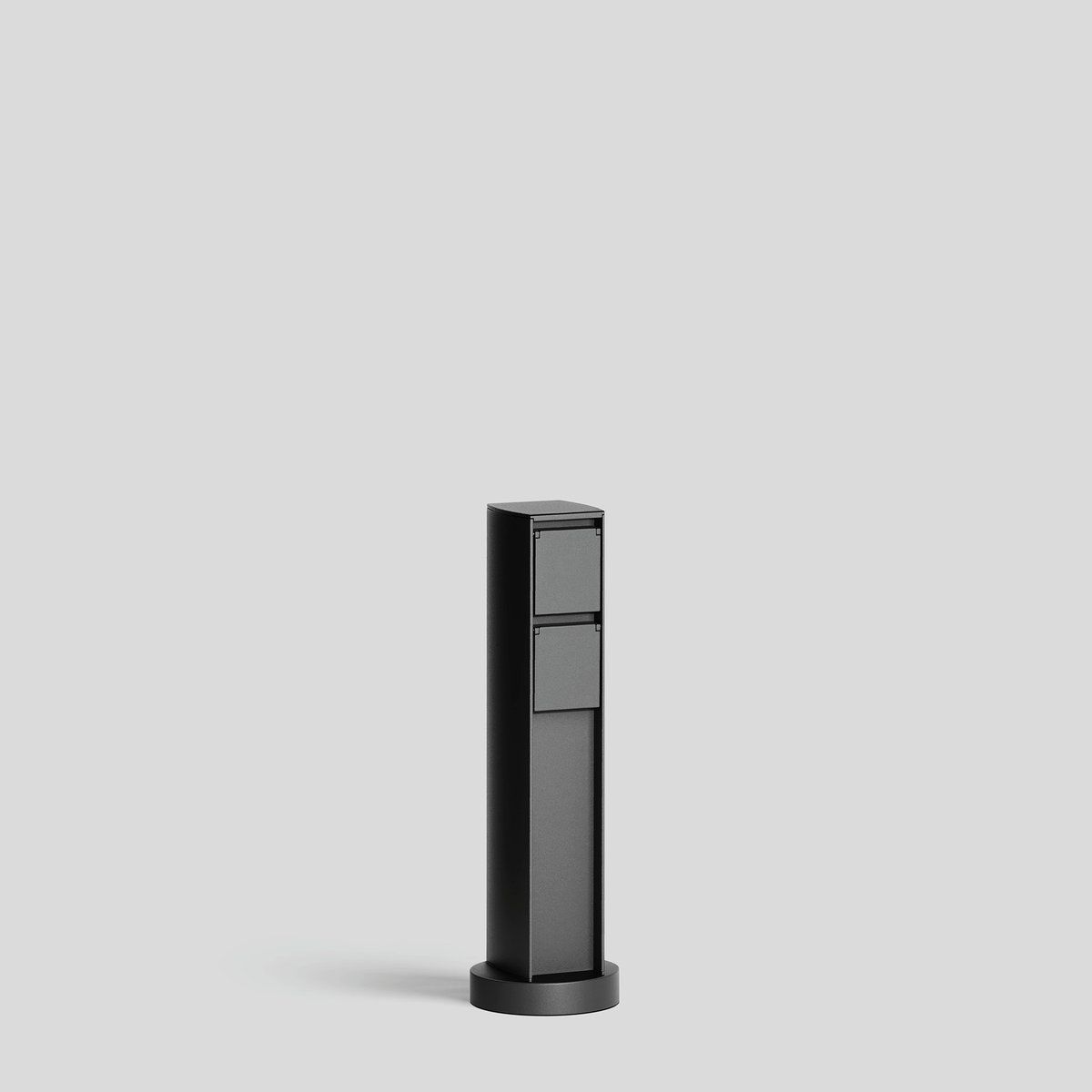 Steckdosensäule Metall gr 2Steckd IP44 550x165x130mm graphit