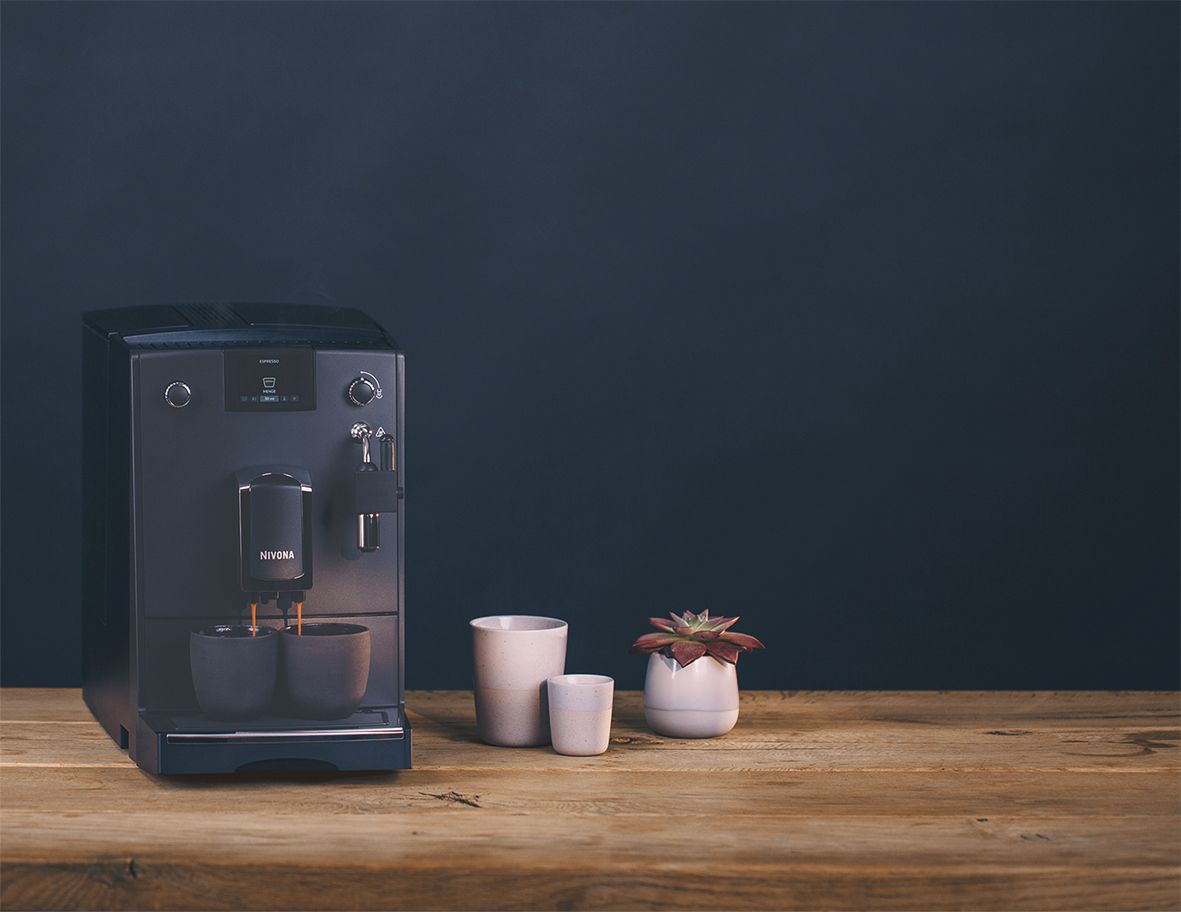 Kaffeevollautomat sw Milchschaum Stand m.Display Thermoblock-System 15bar