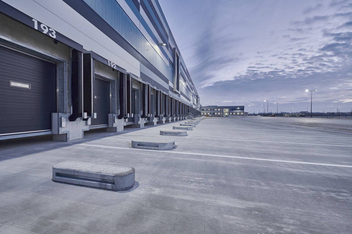 LED-Anbaustrahler 37W 3000K 5100lm Konv DALI Dimmung DALI 1LED Alu IP66 anth mt