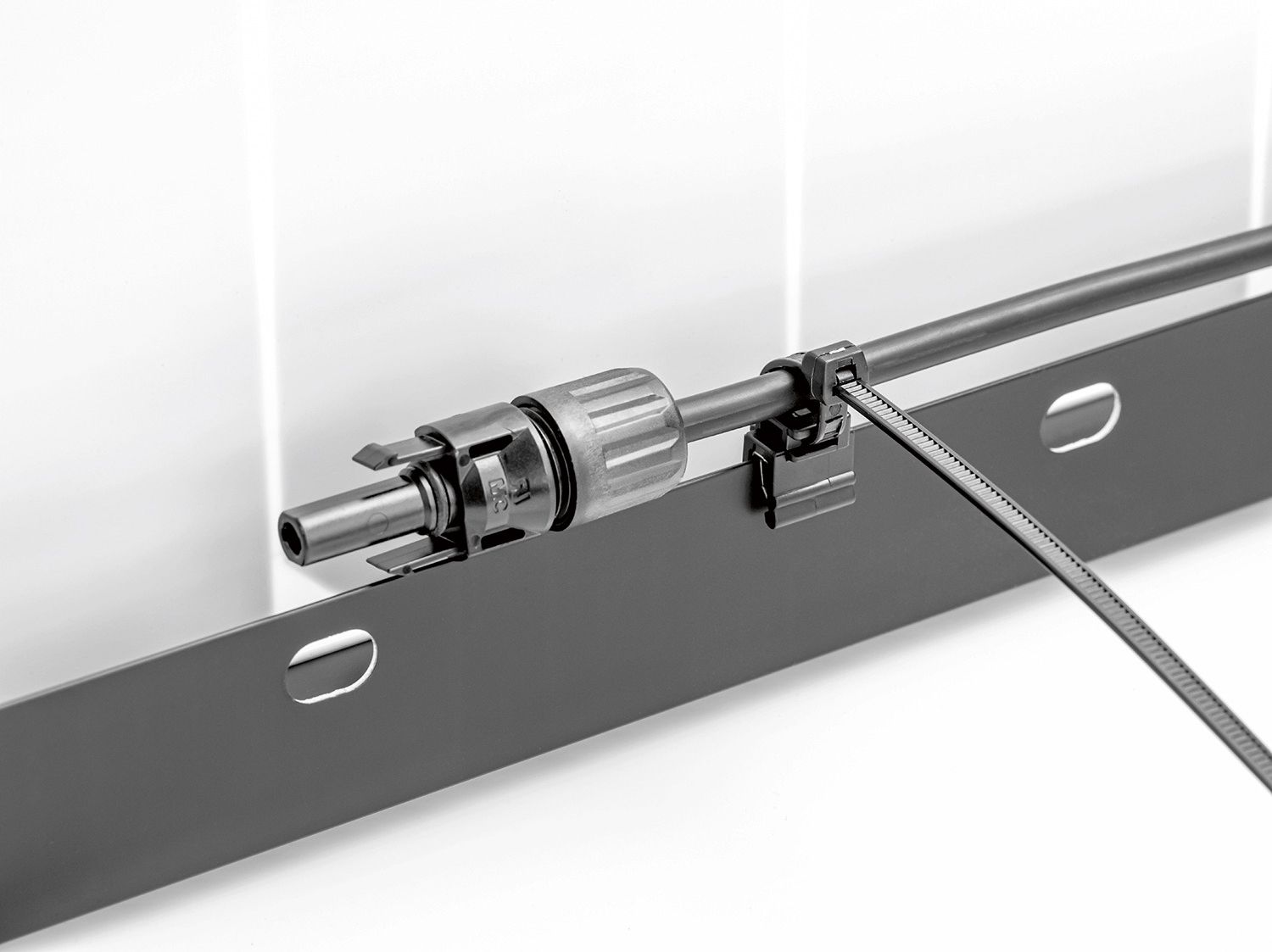 Kabelbinder L200mm sw 4,6x1mm hfr PA -40-85°C Polyamid (PA) KstZunge/Nase