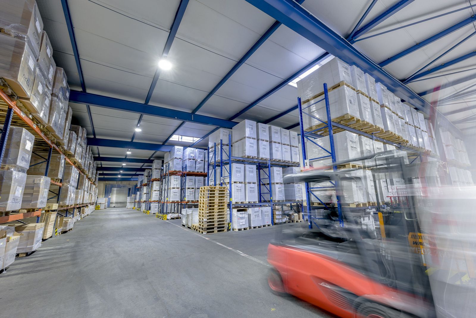 LED-Hallenleuchte 153W COMO BL 4000K sym 27000lm 1LED IP65 Mit Schutzabdeckung