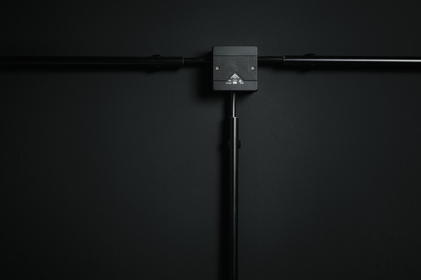 Abzweigkasten 87x87mm Kst gr IP66 IK07 hfr