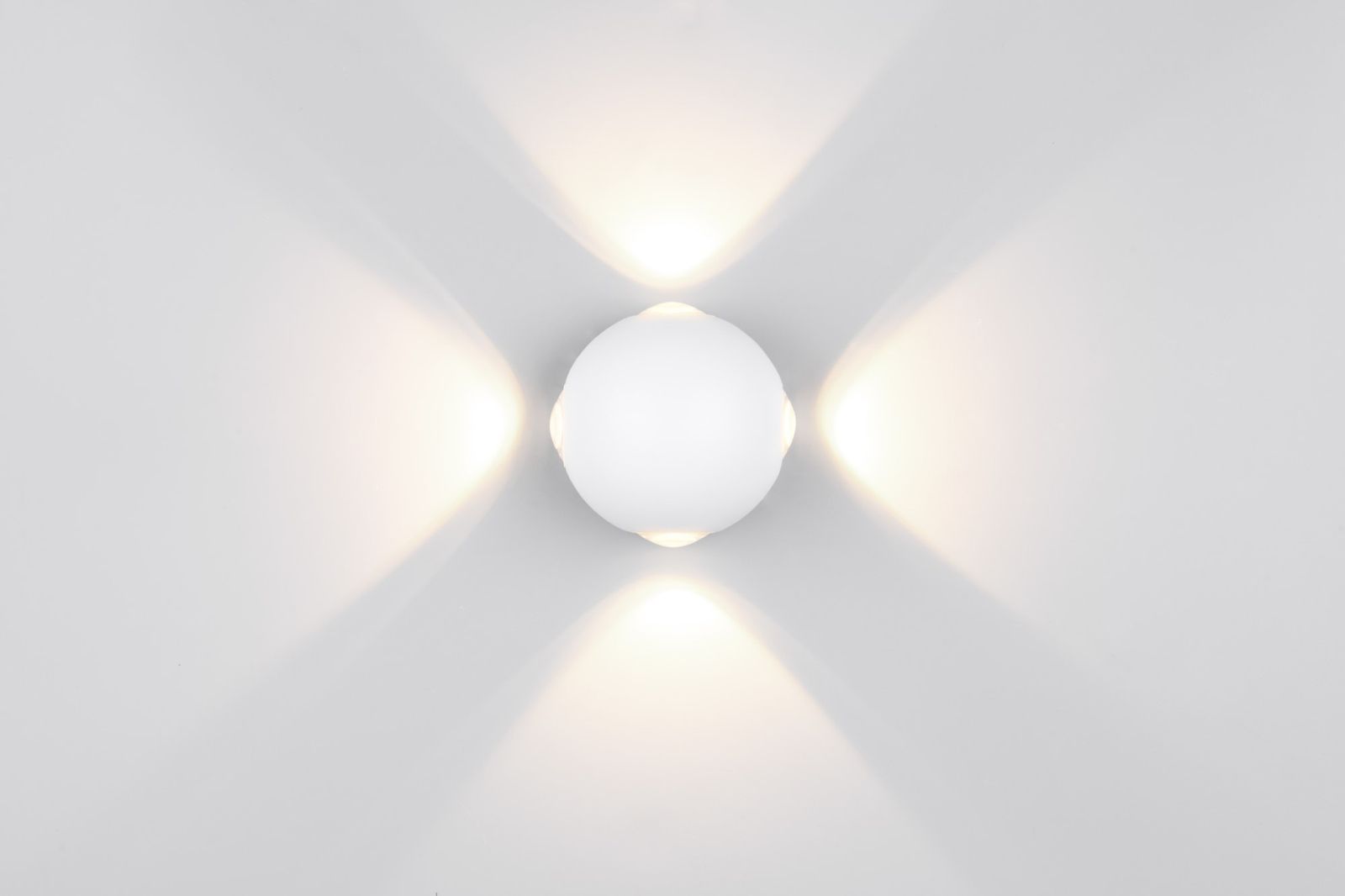 LED-Wandanbauleuchte AVISIO 8W 3000K 800lm ws Konv IP54