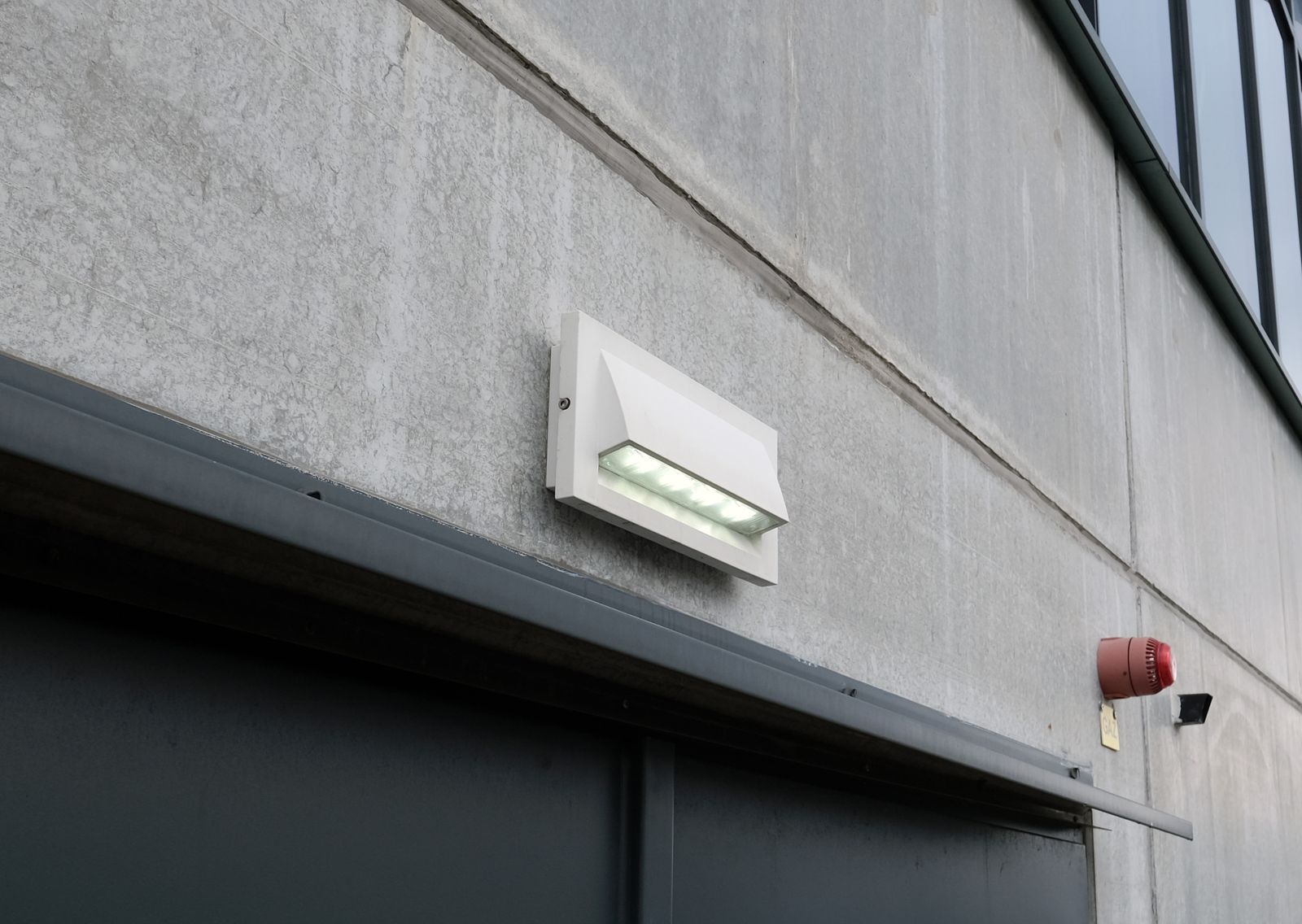 LED-Sicherheitsleuchte 4,6W 190lm IP65 Wandanb 1LED auto.Selbstt dezentr