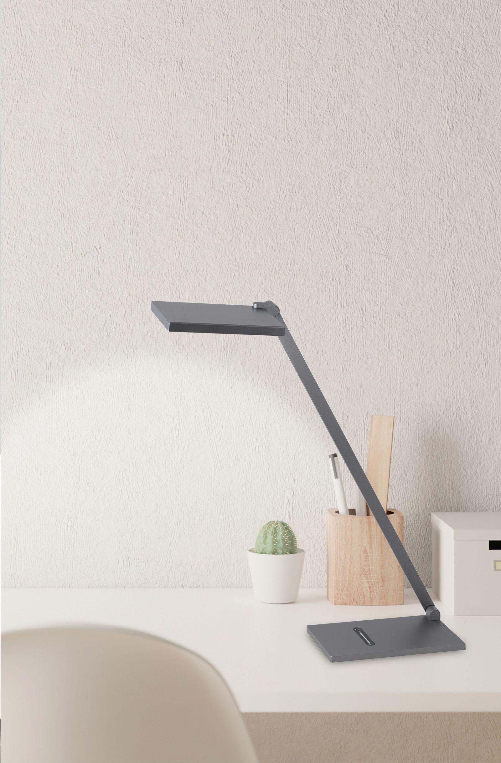 LED-Schreibtisch 10W 3000-4000K 576lm Konv ti 1LED elektr.Trafo m.Schalter