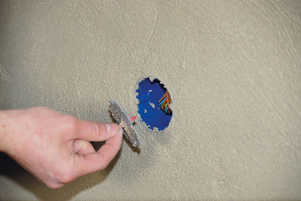 Gerätedose UP Ø64x58-75mm Kst rnd IP20