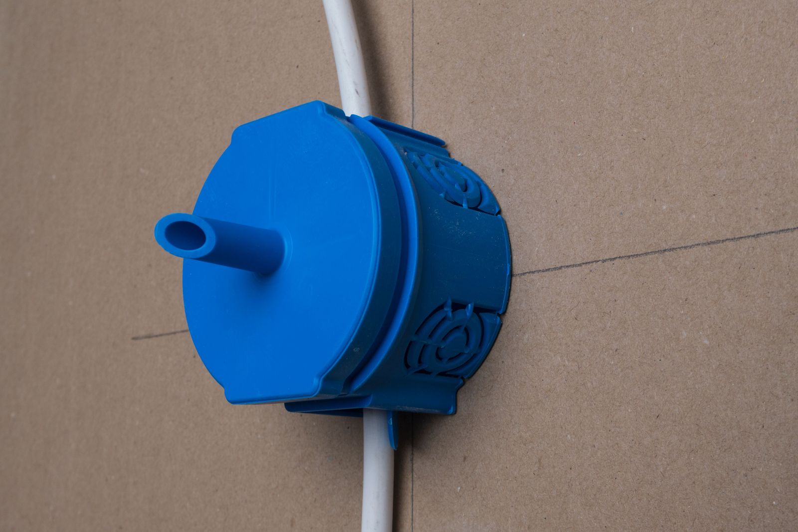 Bohrdeckel UP-Dose bl f.EinbDose Geeignet für Einbaudose