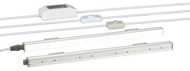 LED-Sensorleuchte 4W 3500K 280lm ws Konv IP20 BWM 415x20x20mm