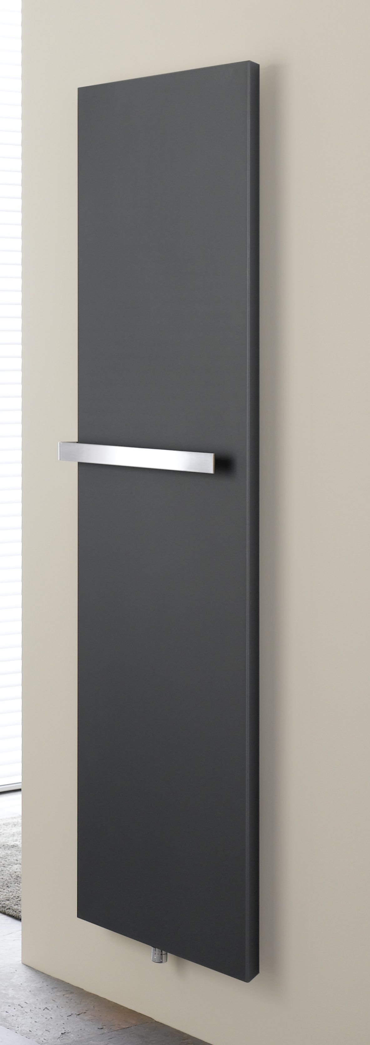 Bemm Planheizwand Plawa Purline 1500 x 755 mm, schwarzperlmetallic, pulverbeschichtet, Anschluss für E-Heizstab