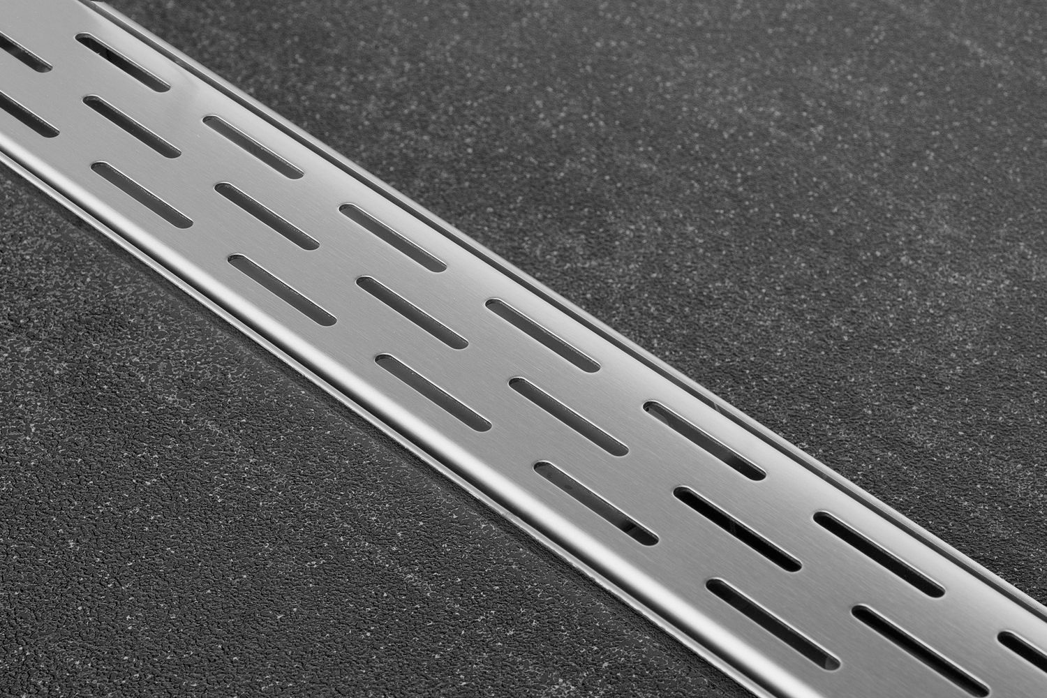 ESS Duschrinne Compact 30 FF 1900 mm, Sperrwasserhöhe 30 mm, Bauhöhe 43 mm, einteilig