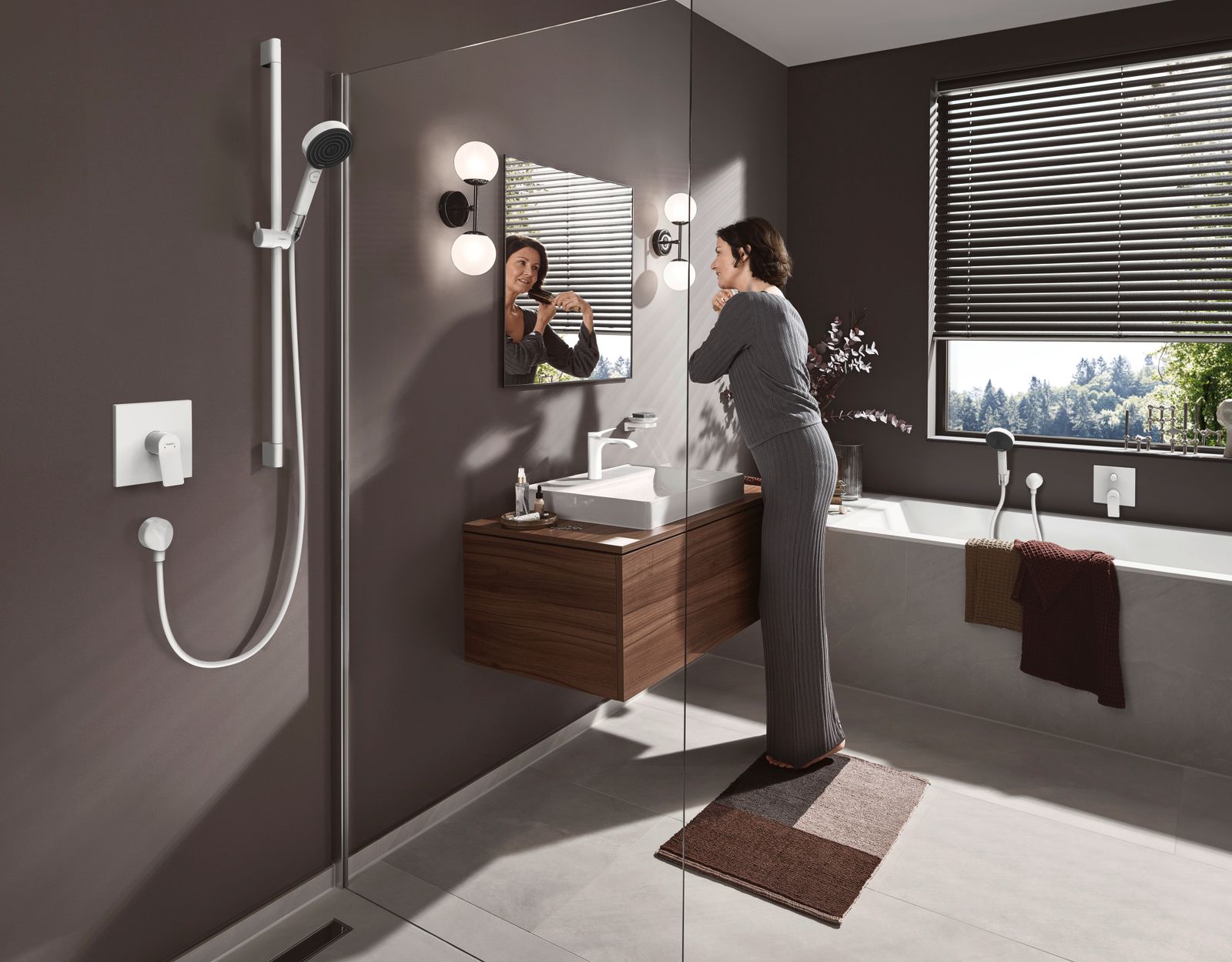 hansgrohe Fertigmontageset Vivenis UP-Wannen-Einhebelmischer, mattweiß