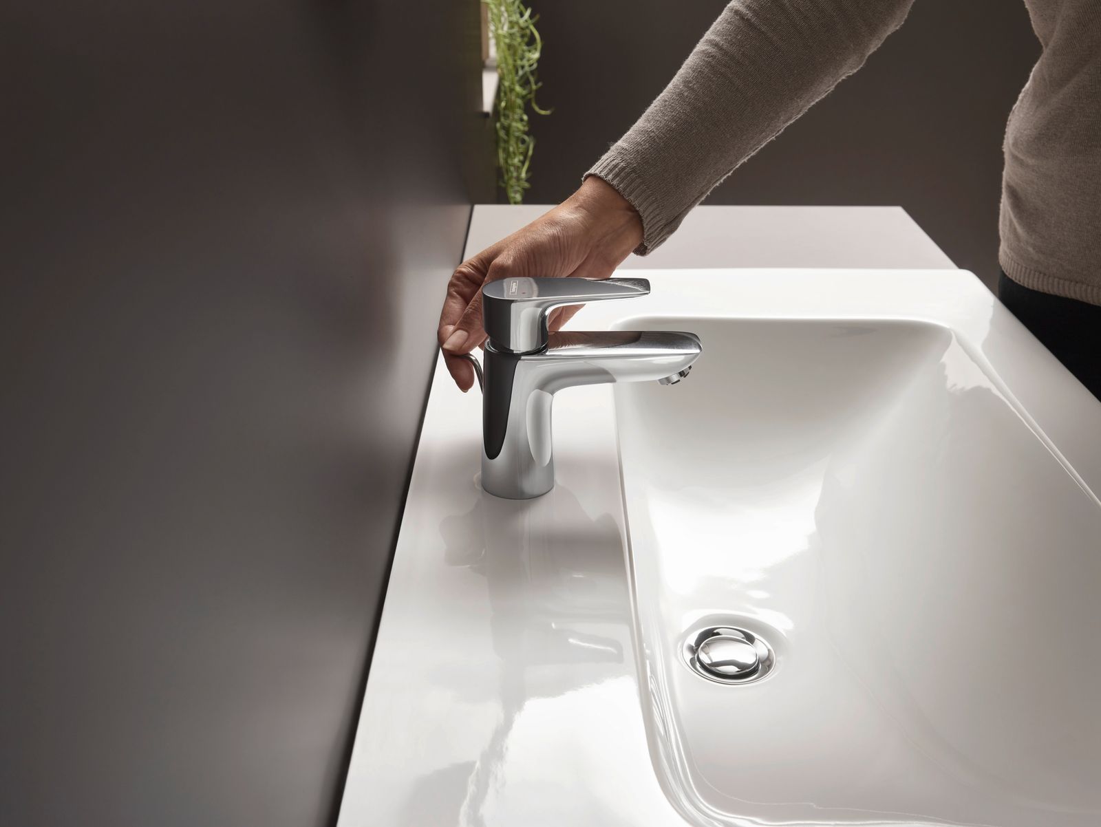 hansgrohe Waschtisch-Einhebelmischer 80 Talis E ND, für offene Warmwasserbereiter, mit Zugstangen-Ablaufgarnitur, chrom