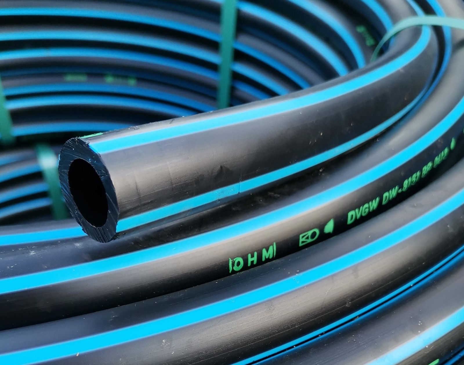 OHM Rohr PE-LD TW SDR 6 PE HD schwarz/blau, 25 x 4, 2 mm, Ring 100 m, PN 10