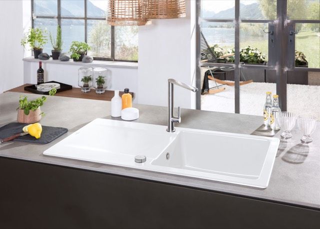 V&B Spüle Siluet 50 mit Ablaufgarnitur, Excenterbetätigung, stone white CeramicPlus