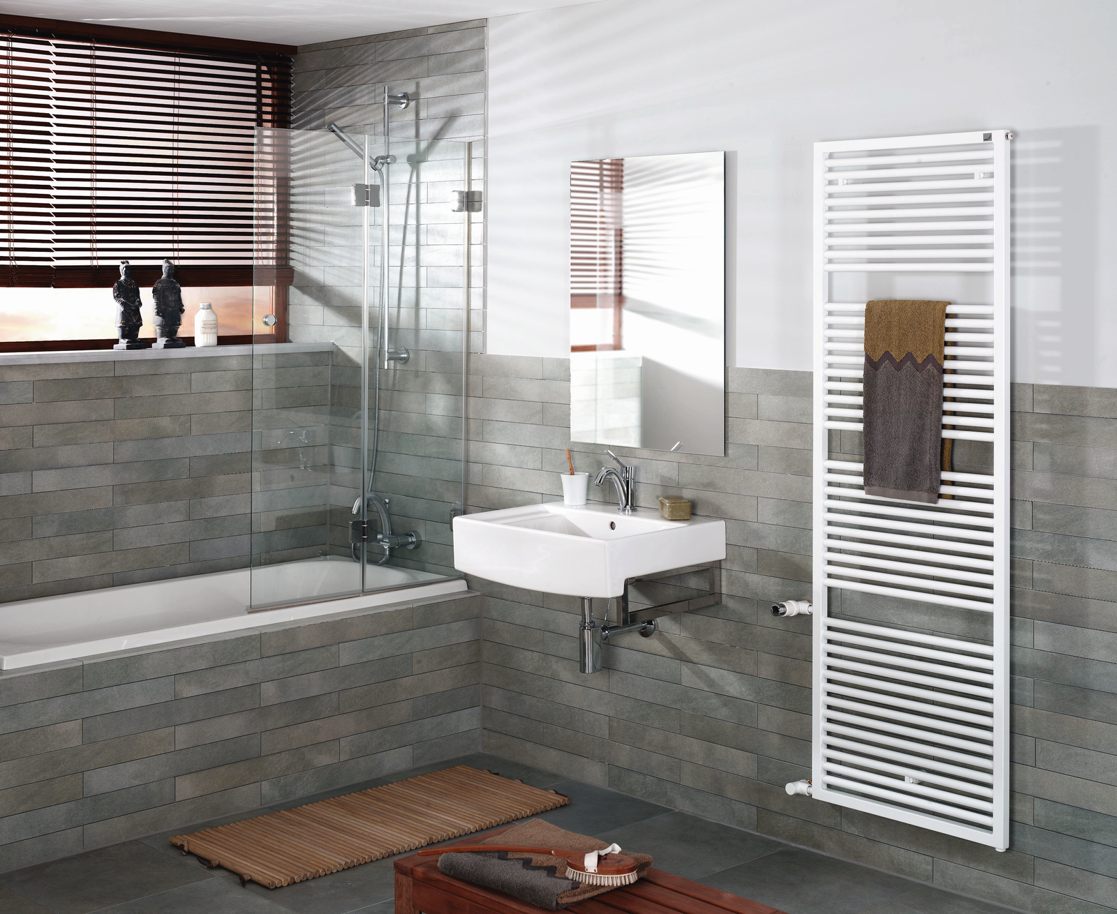 Zehnder Design-Heizkörper universal HU-180-060, 1807 x 600 mm, weiß matt